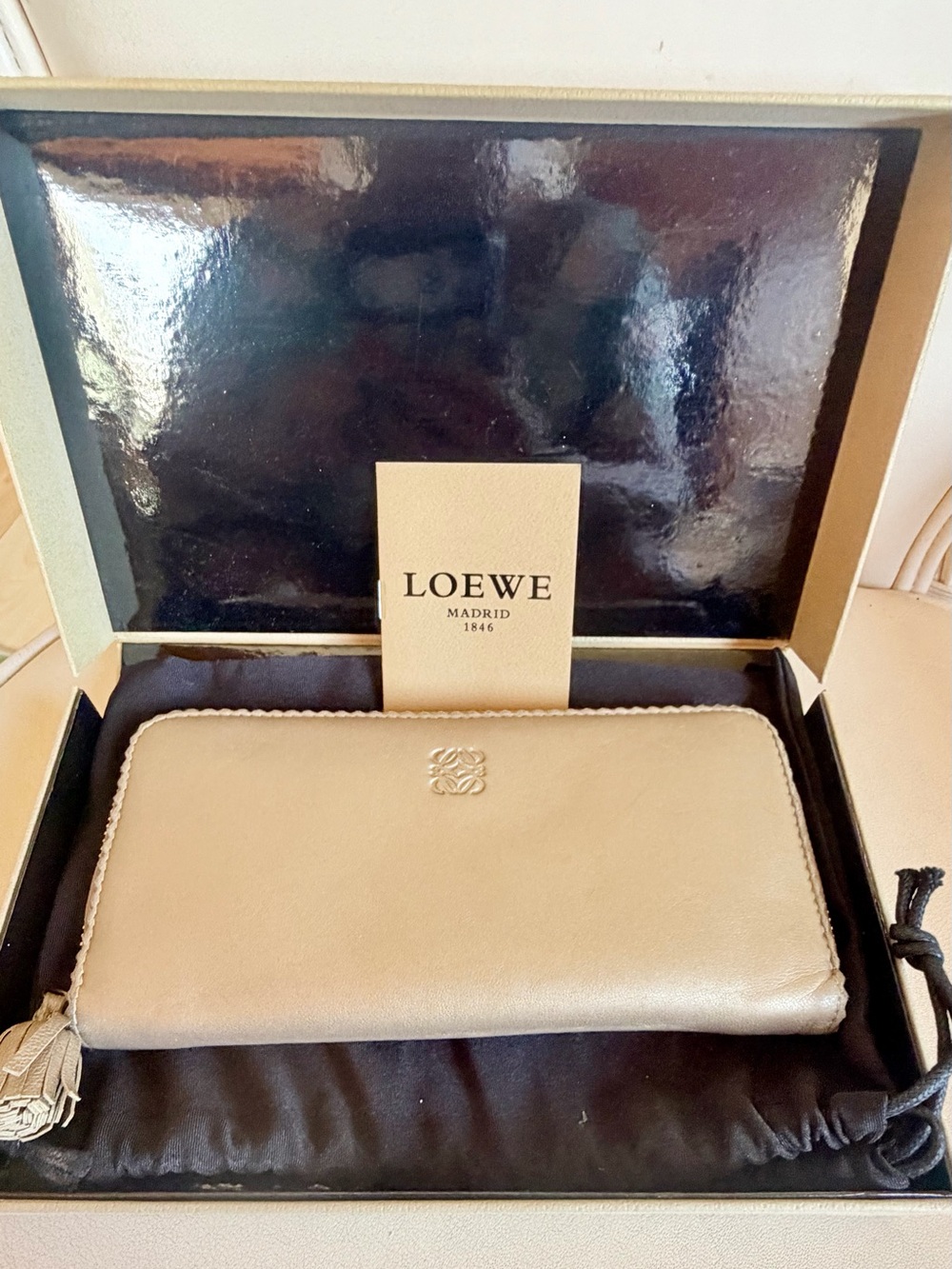 LOEWE Anagram Golden Lambskin Continental Wallet with Box&Card. MINT!!!